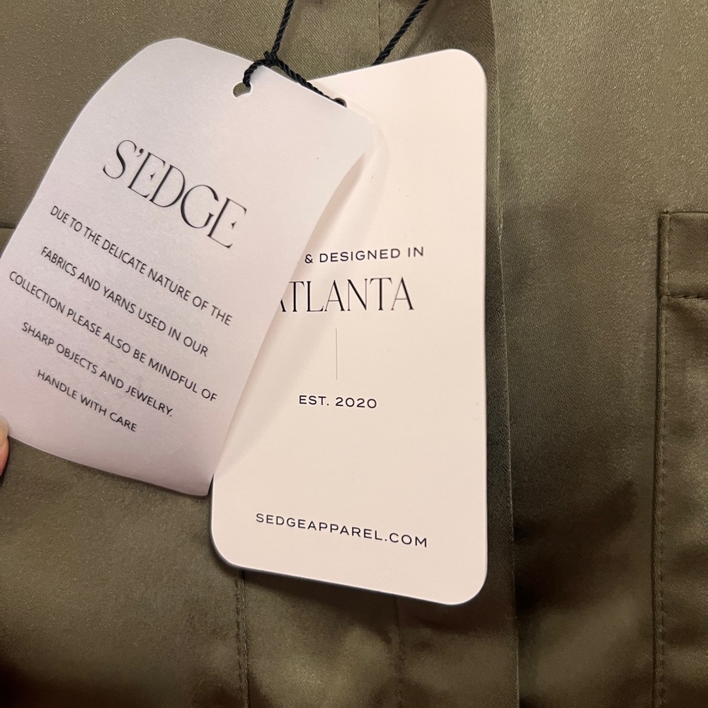 New with tags S’edge Sedge Vesper satin shirt dress in Olive.  Size Small - Picture 9 of 10